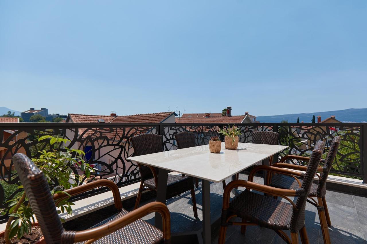 Moderna Luxury With Heated Pool * Tivat