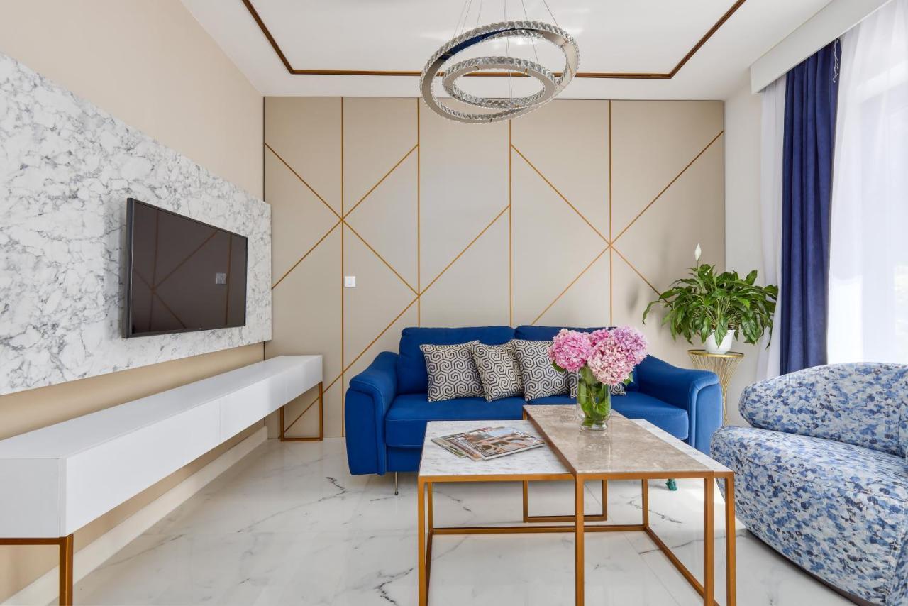 Apartment Moderna Luxury With Heated Pool