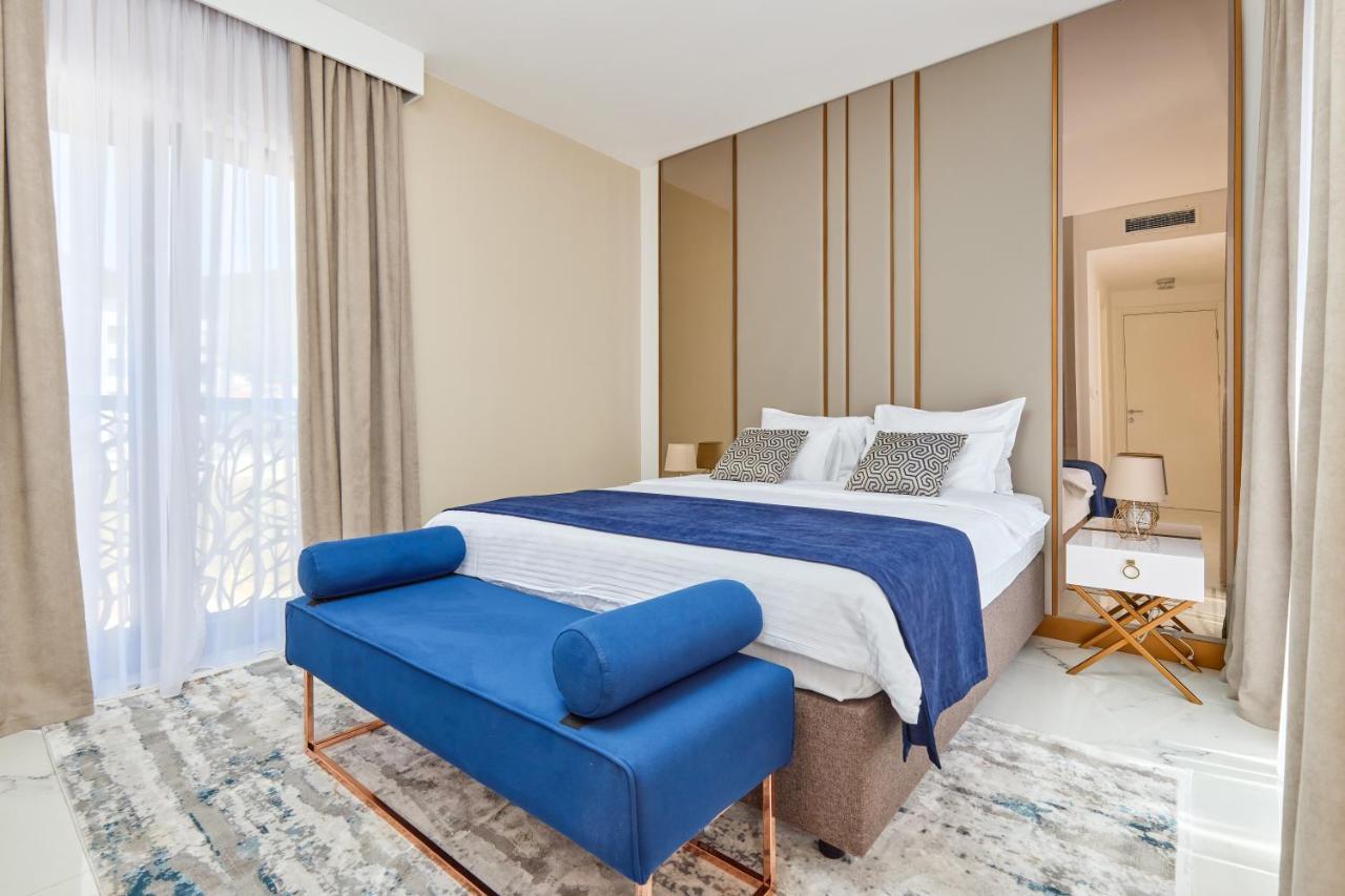 Apartment Moderna Luxury With Heated Pool *