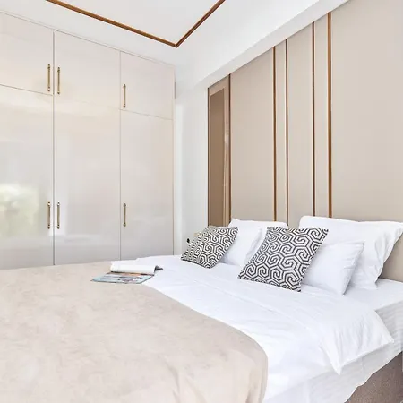 Moderna Luxury Apartments With Heated Pool Tivat Exterior photo