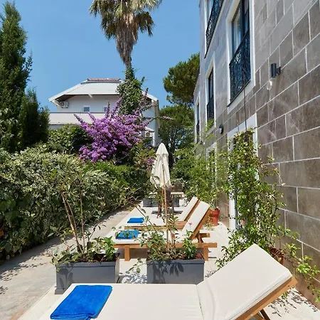 Moderna Luxury Apartments With Heated Pool Tivat Exterior photo