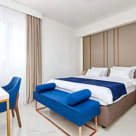 Moderna Luxury Apartments With Heated Pool Tivat Exterior photo
