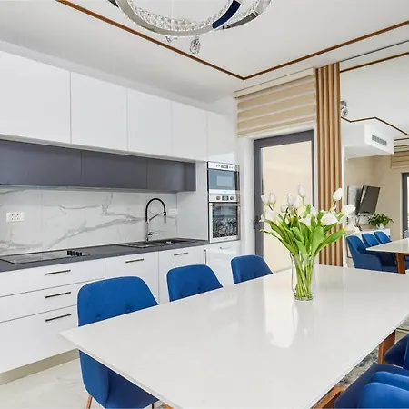 Moderna Luxury Apartments With Heated Pool Tivat Exterior photo