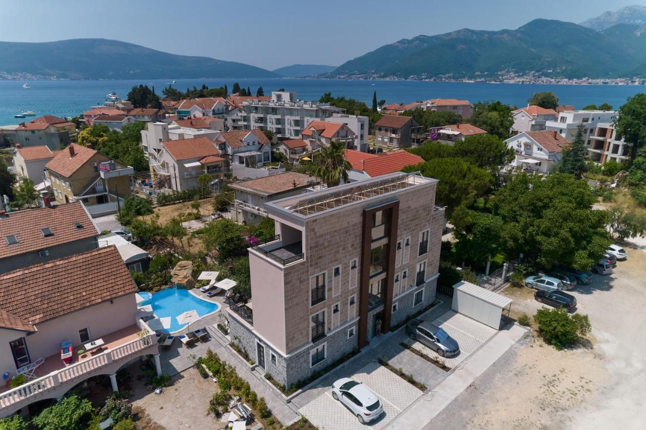 Moderna Luxury With Heated Pool *