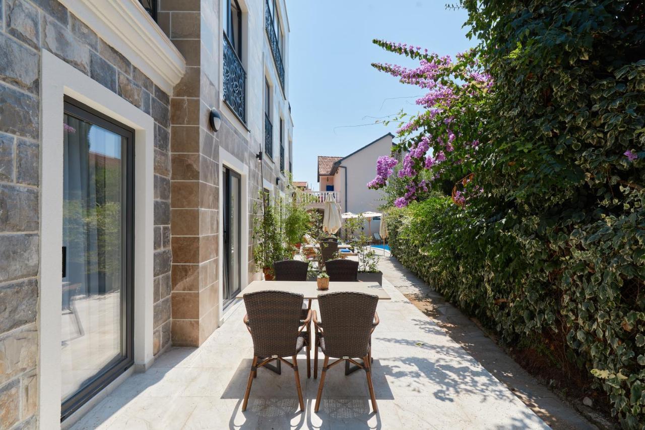 Moderna Luxury With Heated Pool Tivat