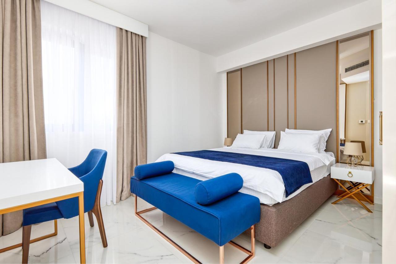 Apartment Moderna Luxury With Heated Pool *