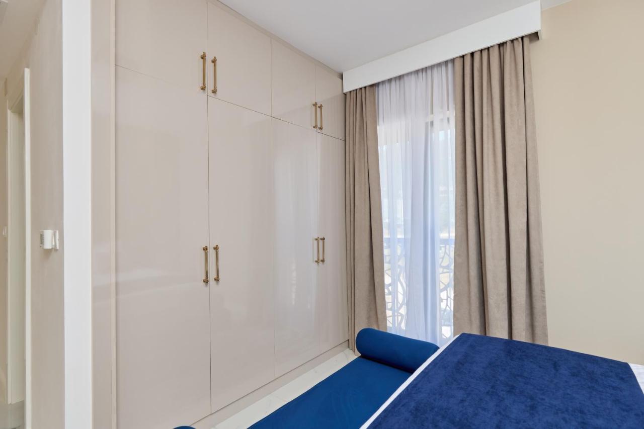 Moderna Luxury With Heated Pool *